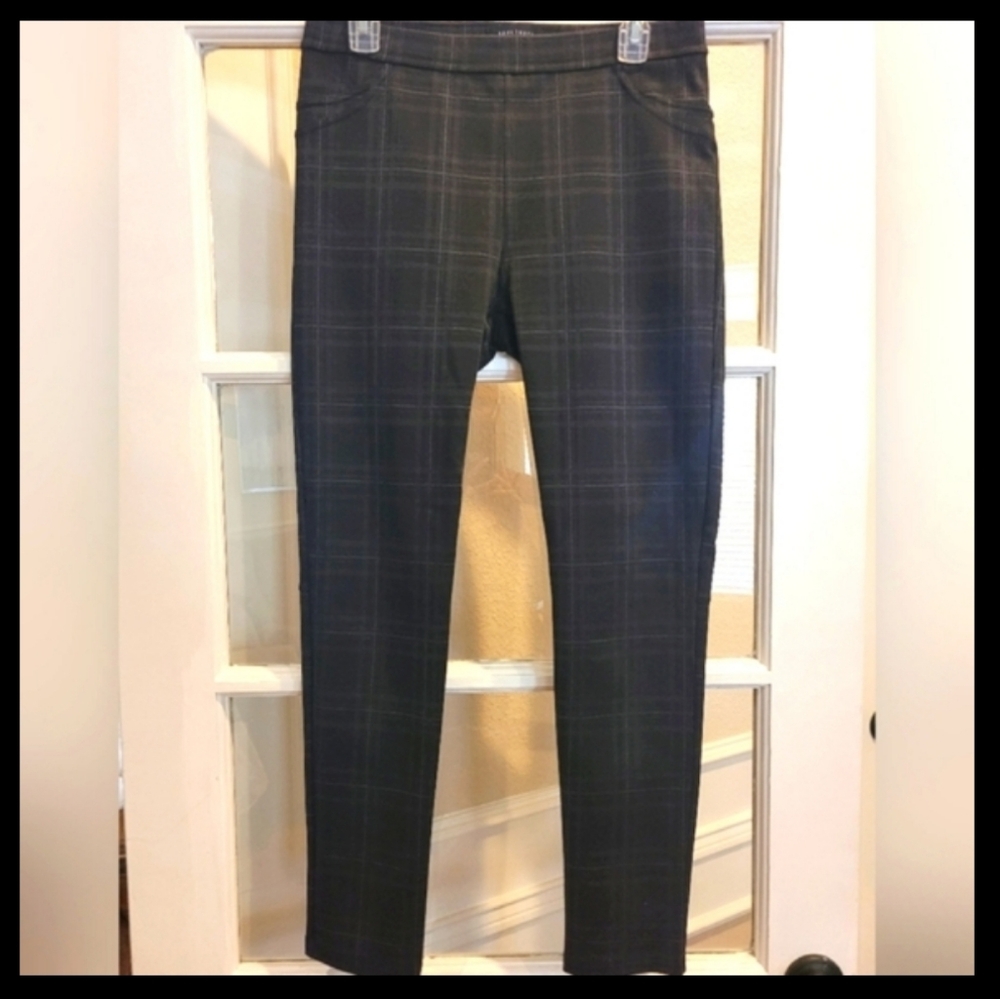 Sanctuary gray and black plaid leggings